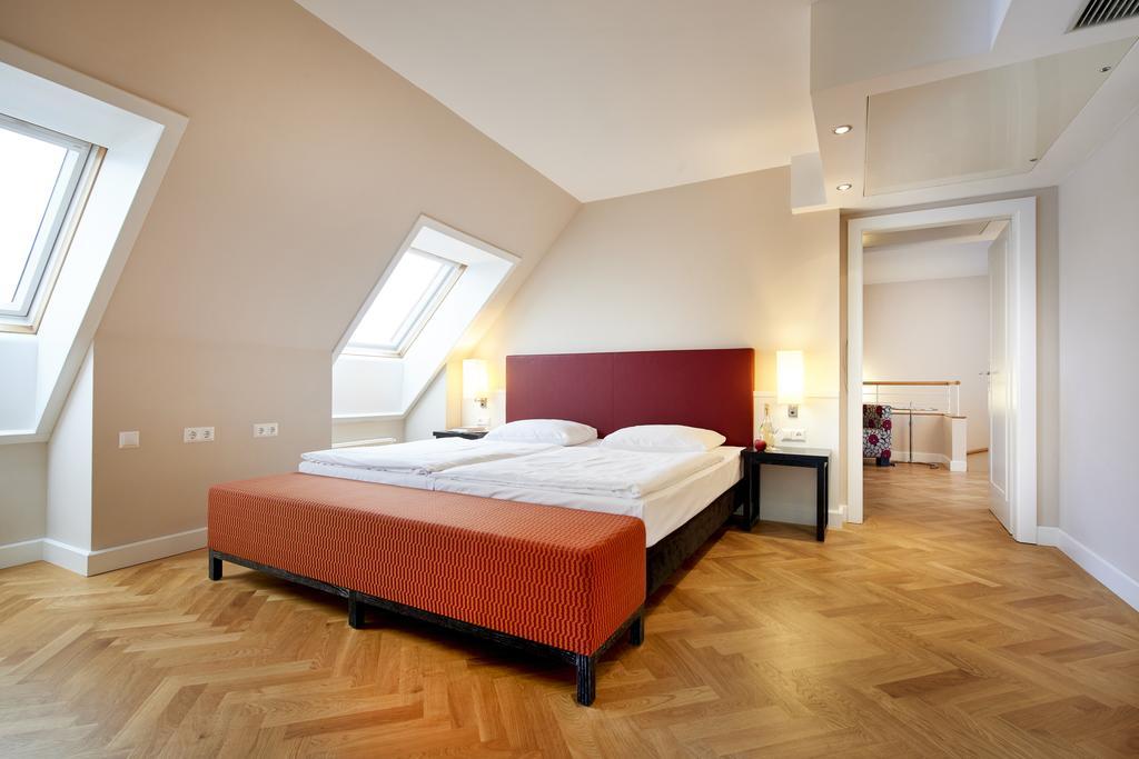 Singerstrasse 21/25 4*
