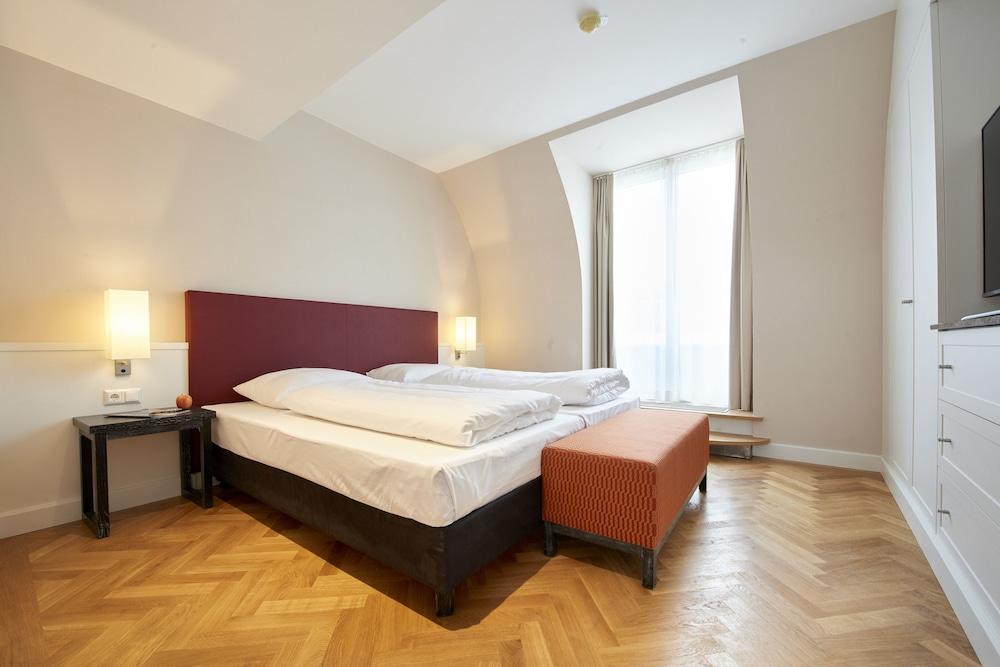Aparthotel Singerstrasse 21/25 4*